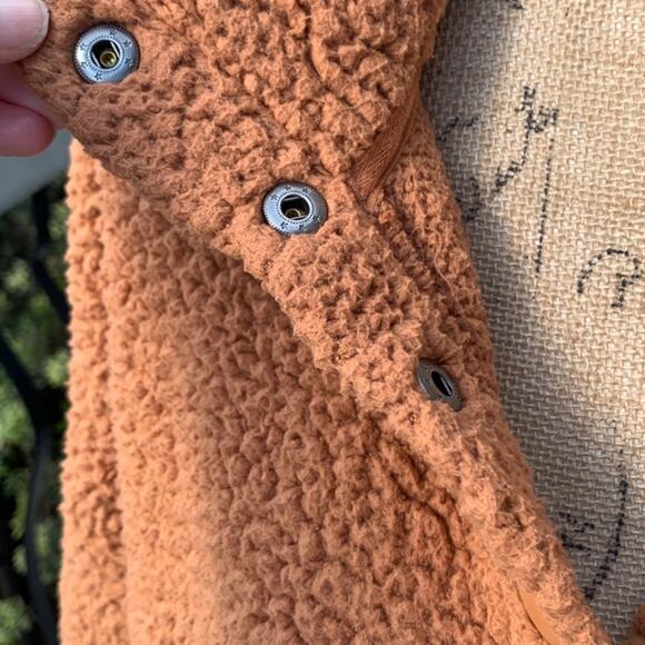 Aerie cloud Sherpa oversized pullover sweatshirt brown tan snap fleece brown M - Picture 10 of 15